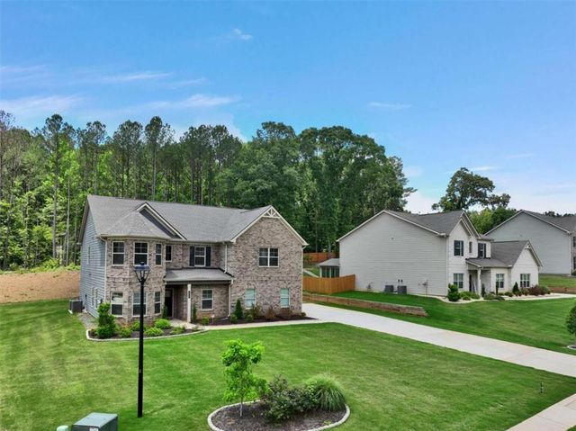 416 Traditions Lane, Hampton, GA 30228