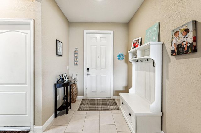 7222 NW Farnsworth Circle, Port St Lucie, FL 34987