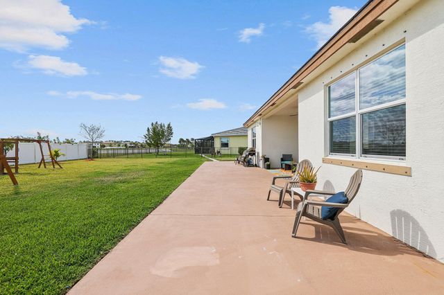 7222 NW Farnsworth Circle, Port St Lucie, FL 34987