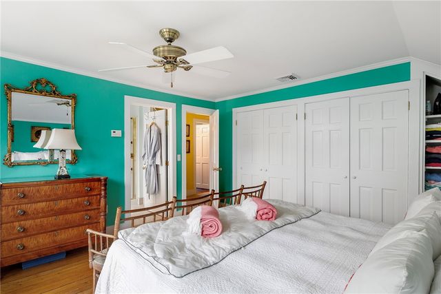 15 Cross Street, Newport, RI 02840