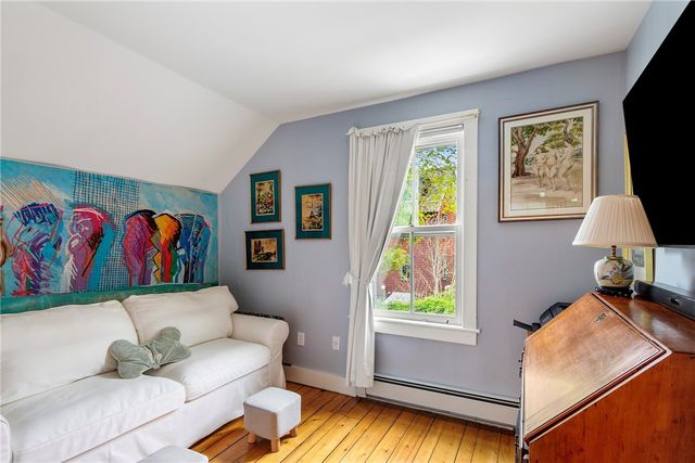 15 Cross Street, Newport, RI 02840