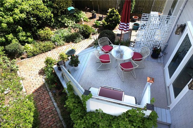 15 Cross Street, Newport, RI 02840