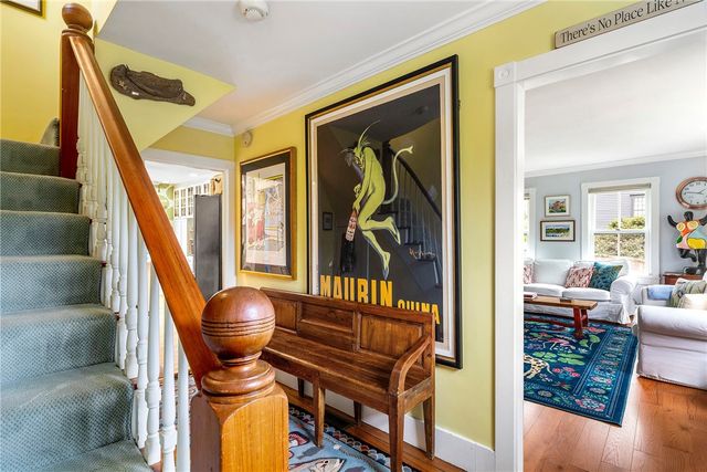 15 Cross Street, Newport, RI 02840