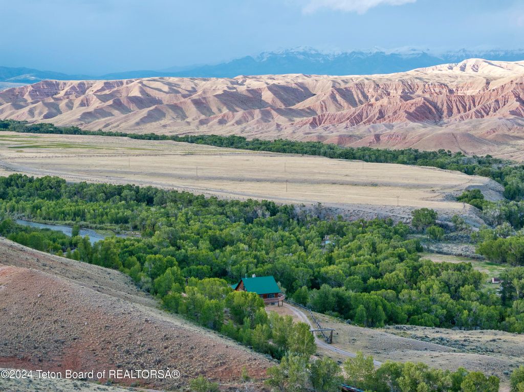 581 E FORK Road, Dubois, WY 82513 photo 12