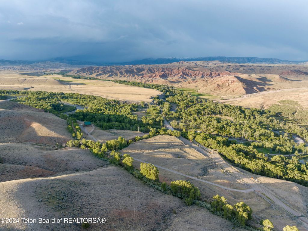581 E FORK Road, Dubois, WY 82513 photo 16