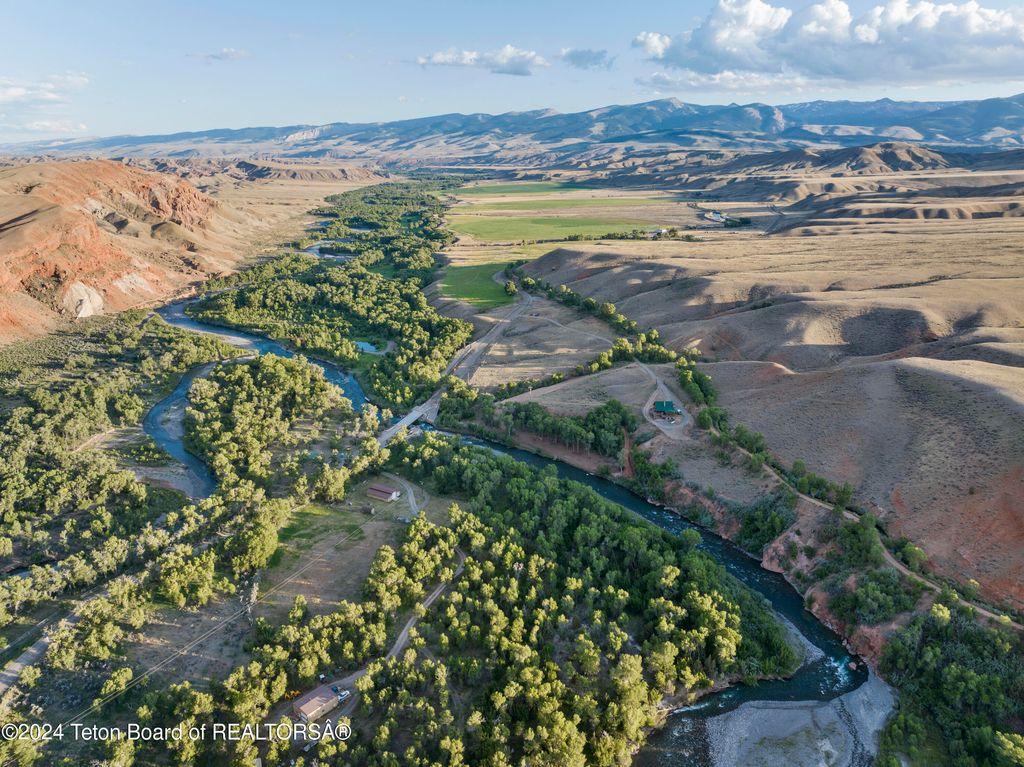 581 E FORK Road, Dubois, WY 82513 photo 19