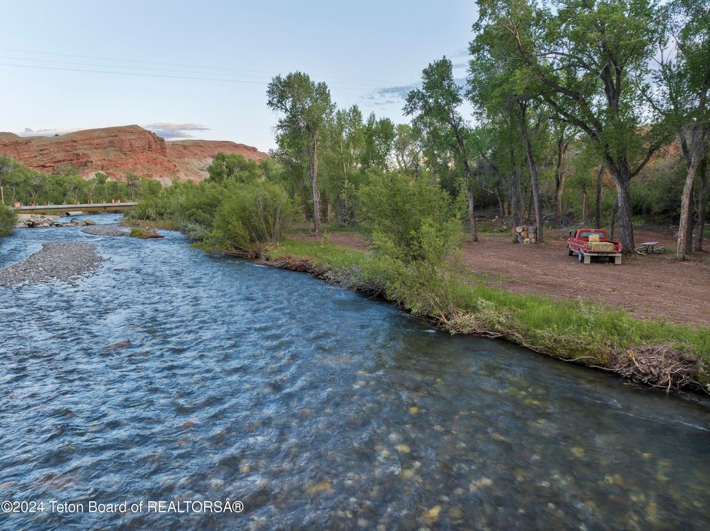 581 E FORK Road, Dubois, WY 82513 photo 22