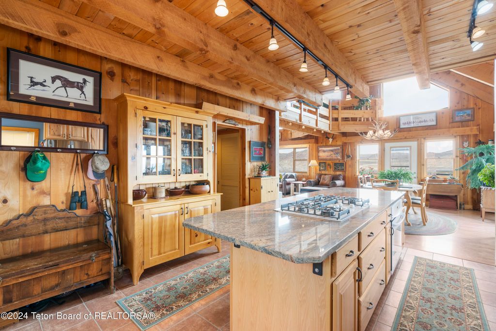 581 E FORK Road, Dubois, WY 82513 photo 44