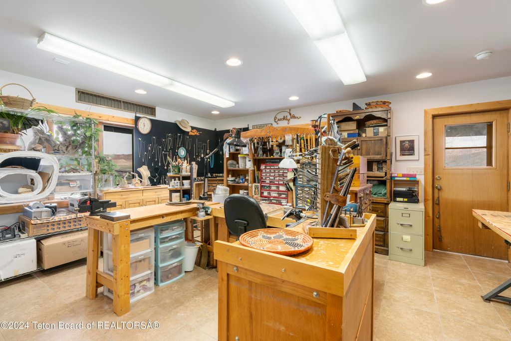 581 E FORK Road, Dubois, WY 82513 photo 61