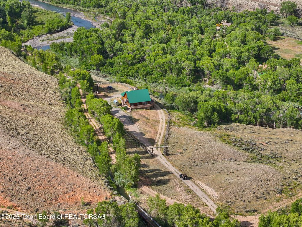 581 E FORK Road, Dubois, WY 82513 photo 71