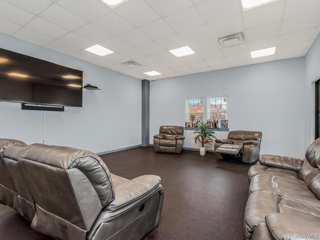 114 Beacon Lane, Bronx, NY 10473