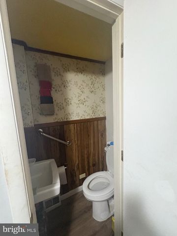 120 DOE RUN RD, Coatesville, PA 19320