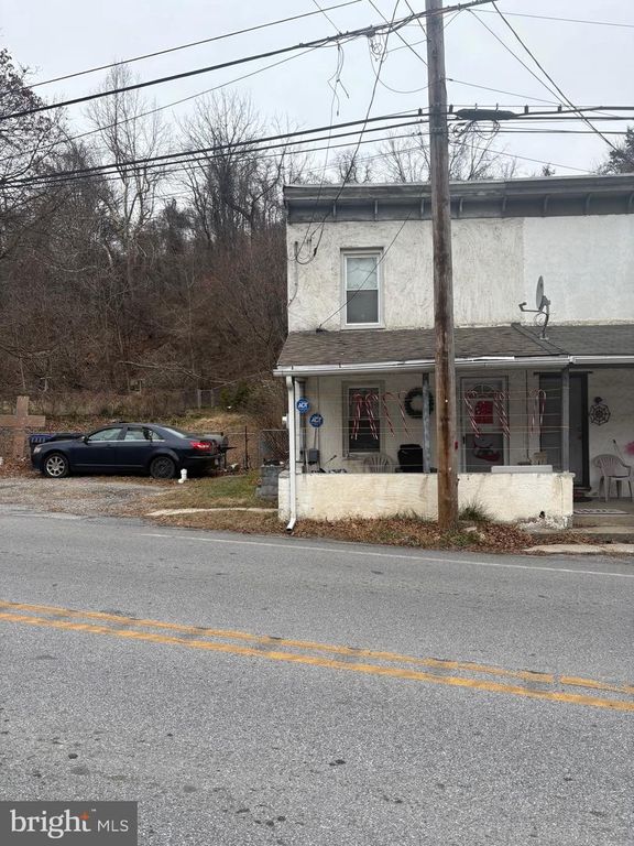 120 DOE RUN RD, Coatesville, PA 19320