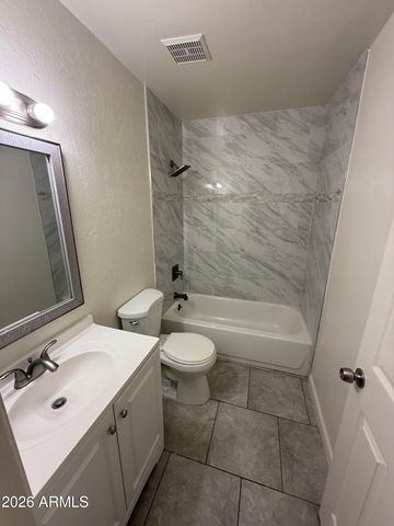 8450 N 34TH Drive, Phoenix, AZ 85051