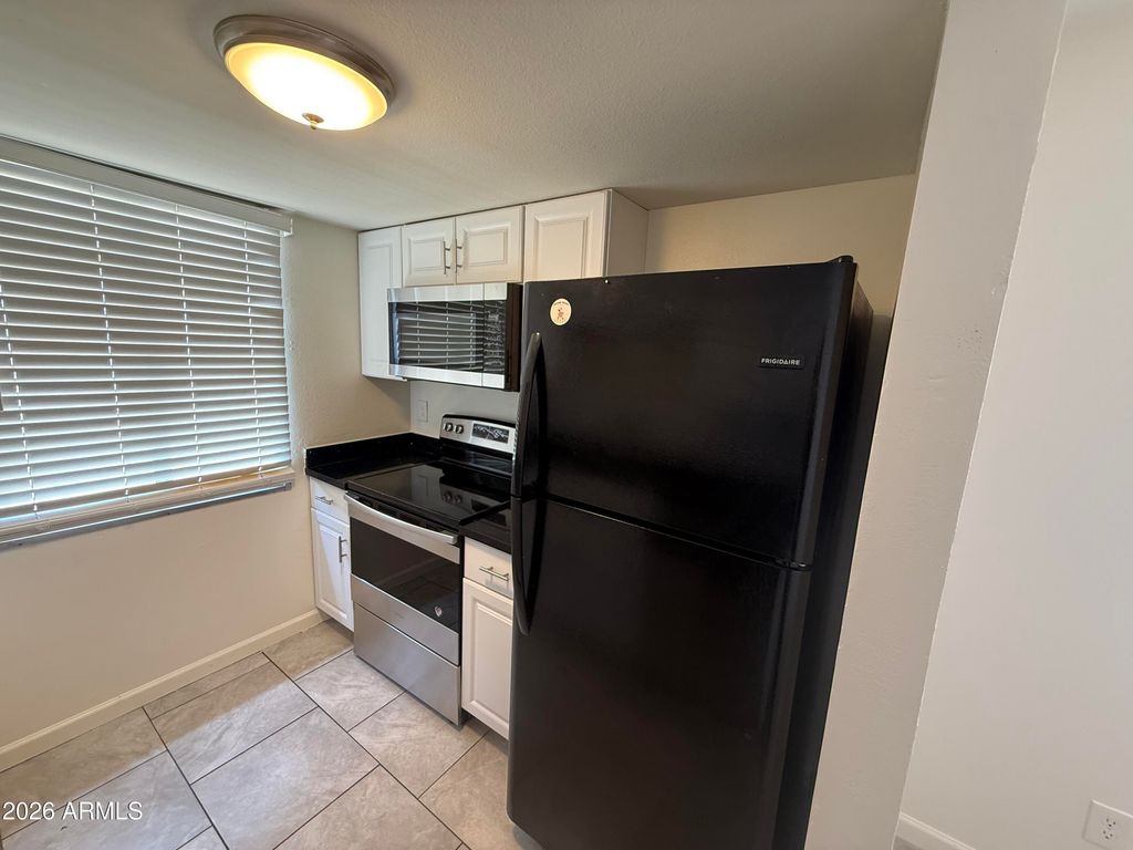 8450 N 34TH Drive, Phoenix, AZ 85051 — photo 4