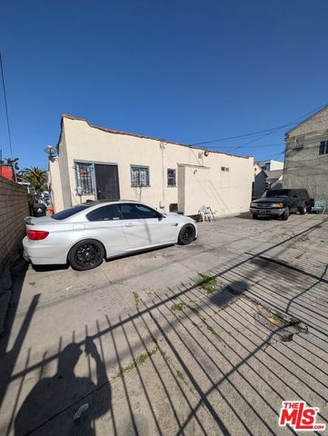 710 W 76th Street, Los Angeles, CA 90044