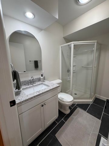 1107 N Boeke Road, Evansville, IN 47711