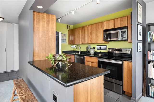 5455 N Sheridan Road 1812, Chicago, IL 60640