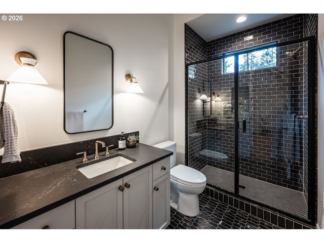 2764 GLEN HAVEN Rd, Lake Oswego, OR 97034