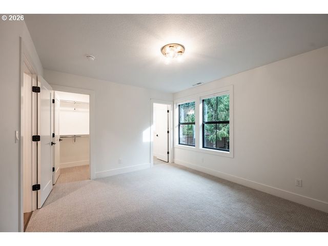 2764 GLEN HAVEN Rd, Lake Oswego, OR 97034