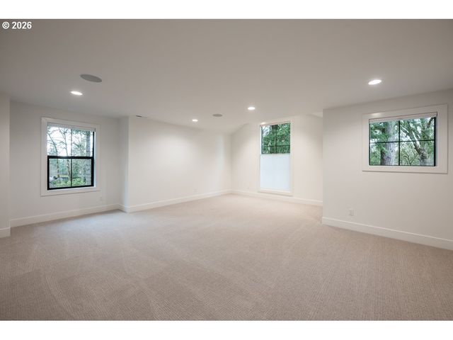 2764 GLEN HAVEN Rd, Lake Oswego, OR 97034