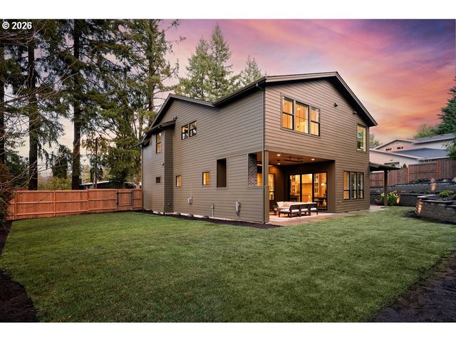 2764 GLEN HAVEN Rd, Lake Oswego, OR 97034