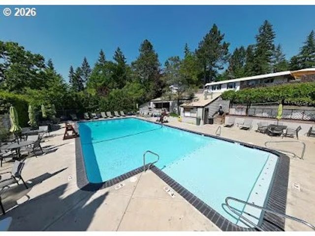 2764 GLEN HAVEN Rd, Lake Oswego, OR 97034