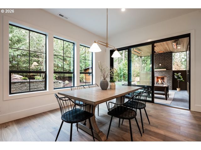 2764 GLEN HAVEN Rd, Lake Oswego, OR 97034