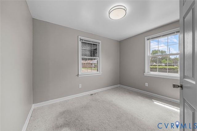 2307 Whitcomb St, Richmond, VA 23223