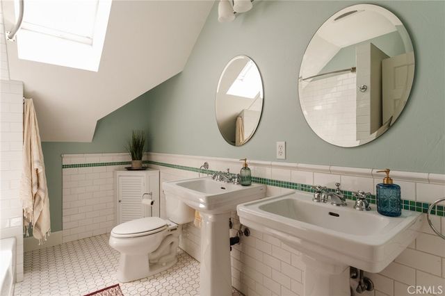 2968 Tyburn Street, Los Angeles, CA 90039