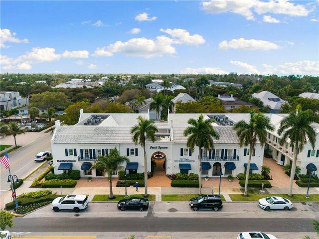 292 14th AVE S A, Naples, FL 34102