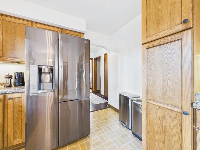 W180N8607 Town Hall ROAD, Menomonee Falls, WI 53051