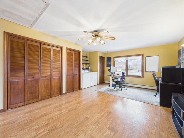 W180N8607 Town Hall ROAD, Menomonee Falls, WI 53051