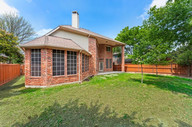 2001 Fleming Drive, Mckinney, TX 75072