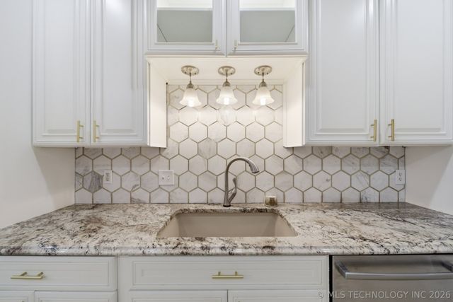 1706 Kings Road, Okmulgee, OK 74447