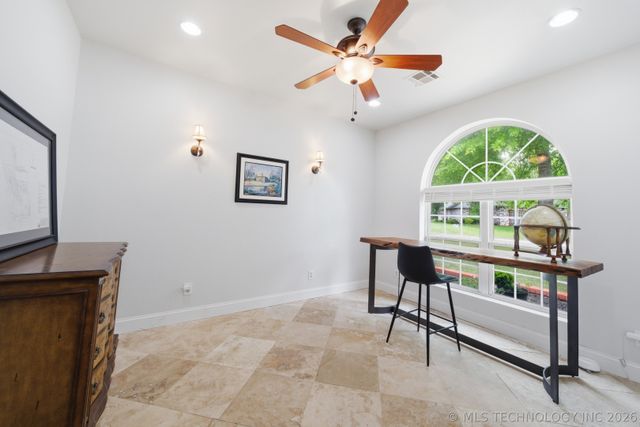 1706 Kings Road, Okmulgee, OK 74447