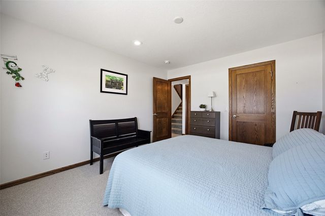 130 Woodland Court, Robins, IA 52328