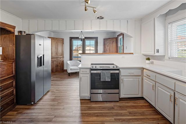 624 52 E ByPass, Pilot Mountain, NC 27041