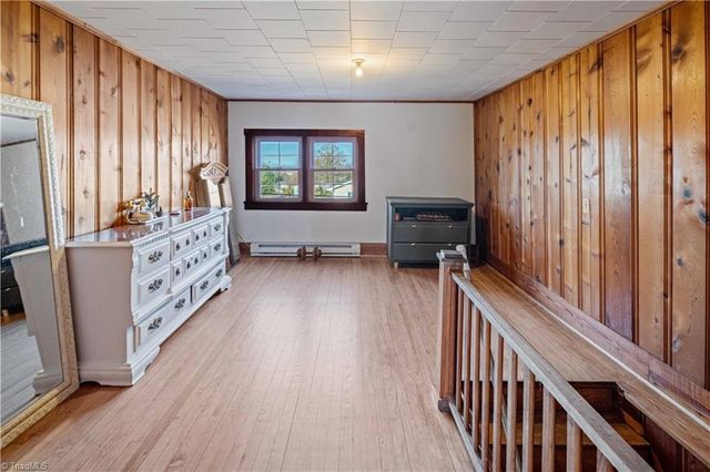 624 52 E ByPass, Pilot Mountain, NC 27041