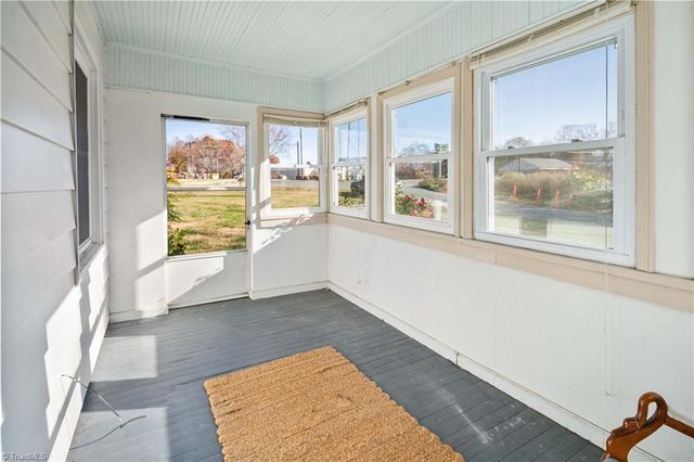 624 52 E ByPass, Pilot Mountain, NC 27041