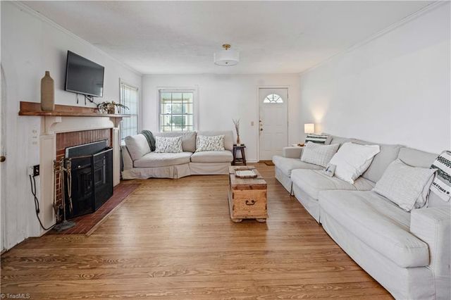 624 52 E ByPass, Pilot Mountain, NC 27041