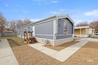 265 Dawn Dr, Mountain Home, ID 83647