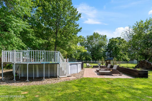 7 Oxford Road, Manalapan, NJ 07726