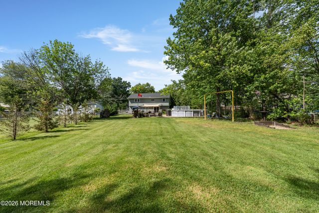 7 Oxford Road, Manalapan, NJ 07726