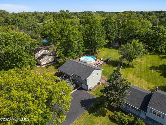 7 Oxford Road, Manalapan, NJ 07726