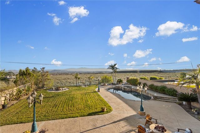 13761 Breeders Cup Drive, Rancho Cucamonga, CA 91739