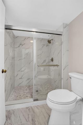 6069 Parkwalk Drive, Boynton Beach, FL 33472