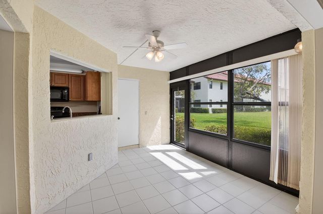 6069 Parkwalk Drive, Boynton Beach, FL 33472