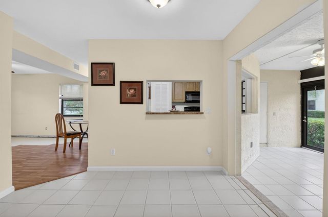 6069 Parkwalk Drive, Boynton Beach, FL 33472