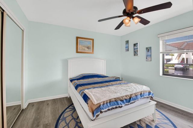 6069 Parkwalk Drive, Boynton Beach, FL 33472